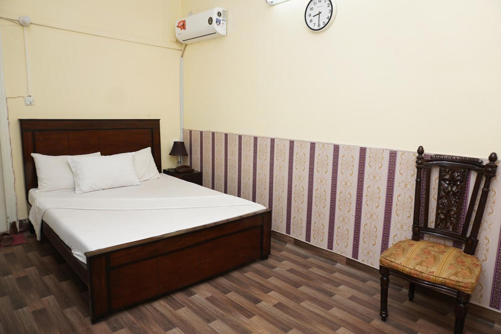 Orion Inn Guest House F-7 איסלמאבד מראה חיצוני תמונה