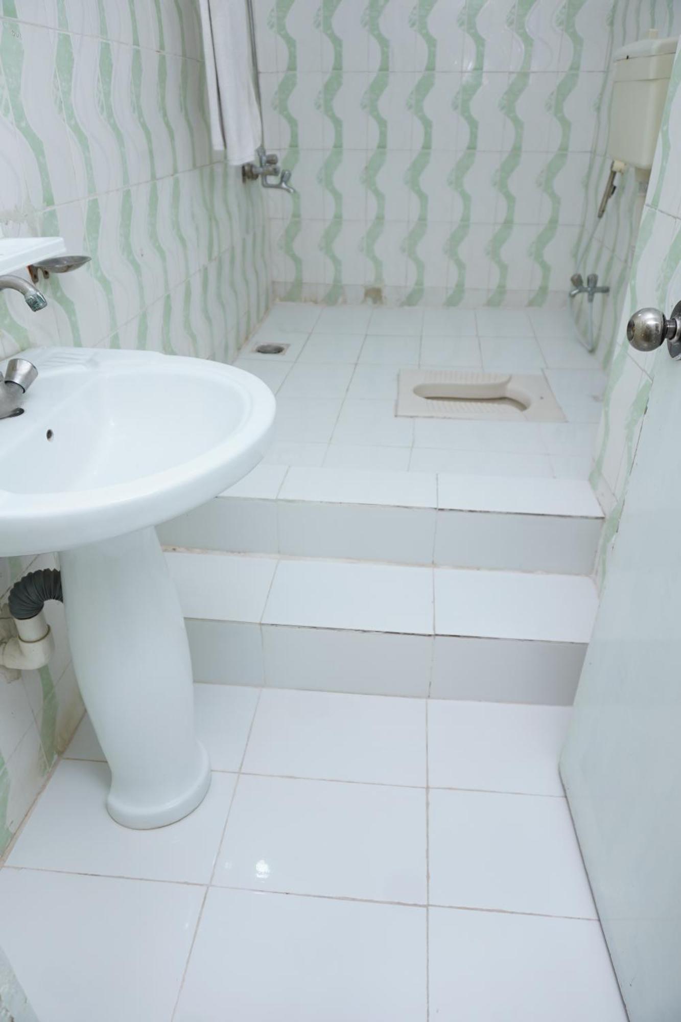 Orion Inn Guest House F-7 איסלמאבד מראה חיצוני תמונה