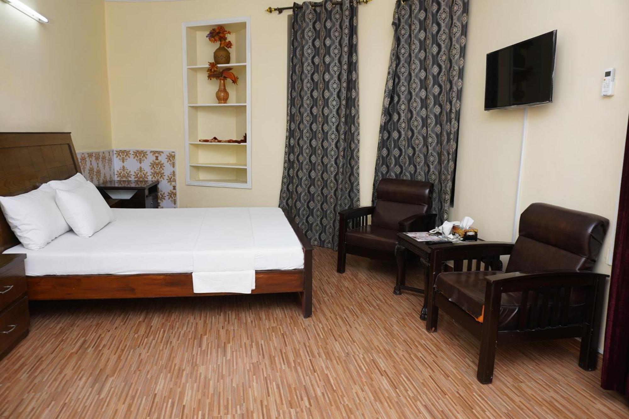 Orion Inn Guest House F-7 איסלמאבד מראה חיצוני תמונה